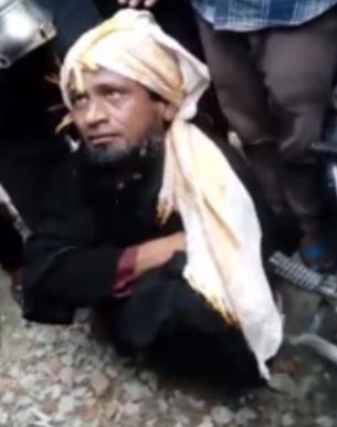 बरेली में मेले में पहुंचा बुर्का पहनकर शख्स, बच्चा चोर समझकर लोगों ने पीटा