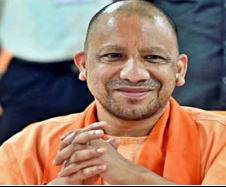 सीएम योगी ने दी डेडलाइन, यूपी में बनेंगी 77 हजार किमी सड़कें, मिलेगी गड्ढो से राहत
