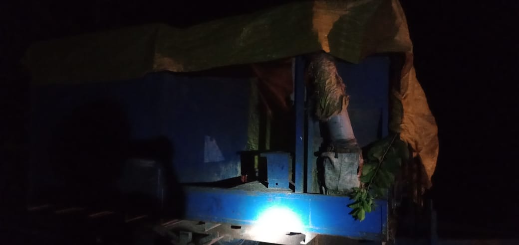 बहराइच : रोड़ पर खड़ी पालेसर में बाइक भिड़ा बाइक सवार की हालत गंभीर