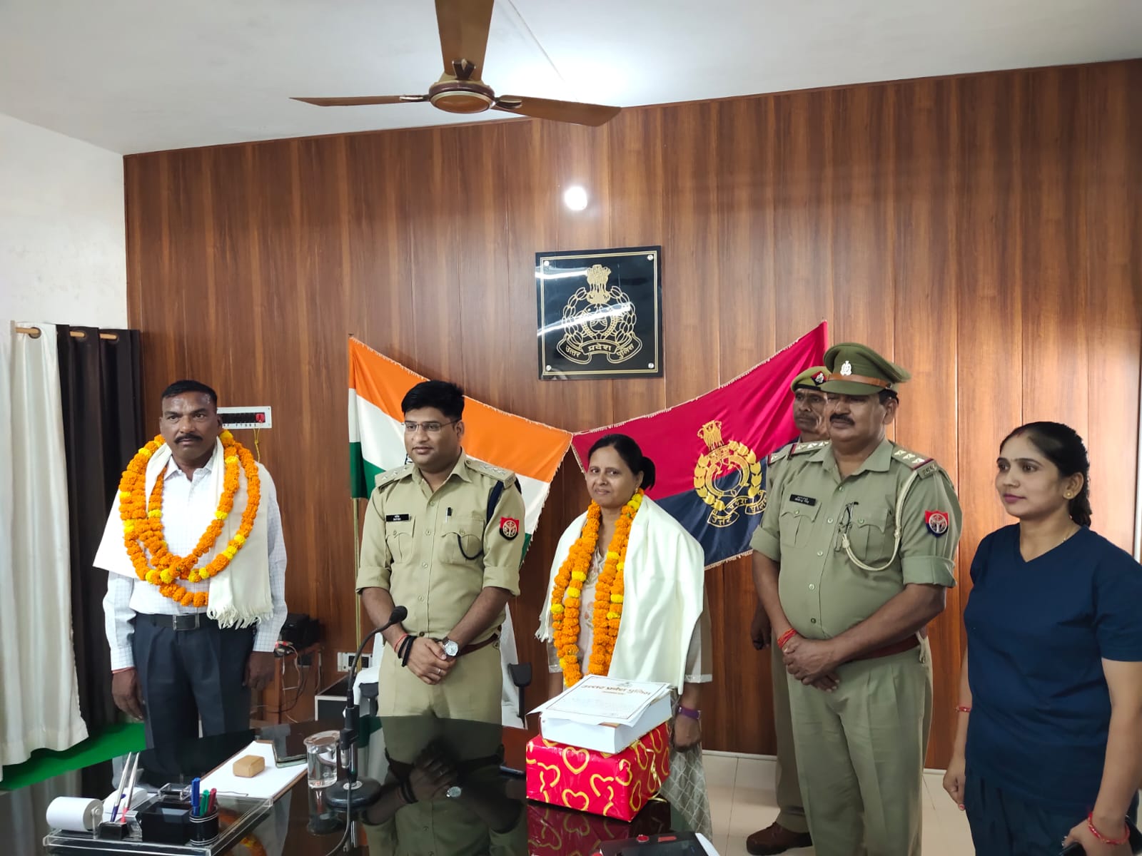 पीलीभीत : क्षेत्राधिकारी सदर पीलीभीत द्वारा सेवानिवृत्त हुए पुलिस कर्मियों को दी गई ससम्मान विदाई