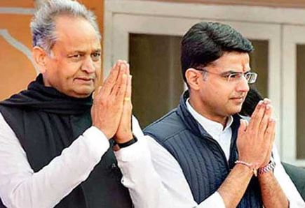 राहुल की यात्रा की तैयारियों पर हुई मीटिंग में दूर-दूर बैठे, क्या गहलोत और पायलट में फिर टकराव