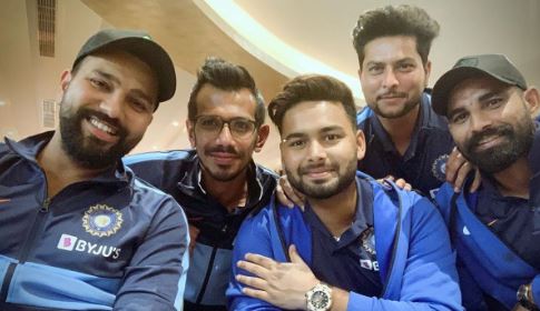 टीम इंडिया की बैटिंग ऑकलैंड में हॉवी , बगैर नुकसान के 72 रन बनाए