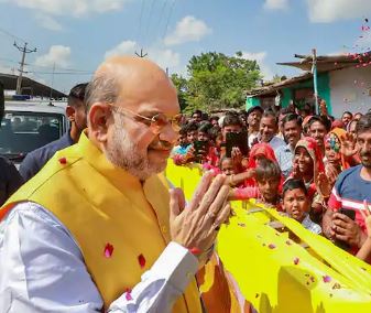 विदेश से लौटते ही मोदी की गुजरात में सभाएं, शाह बना रहे रणनीति