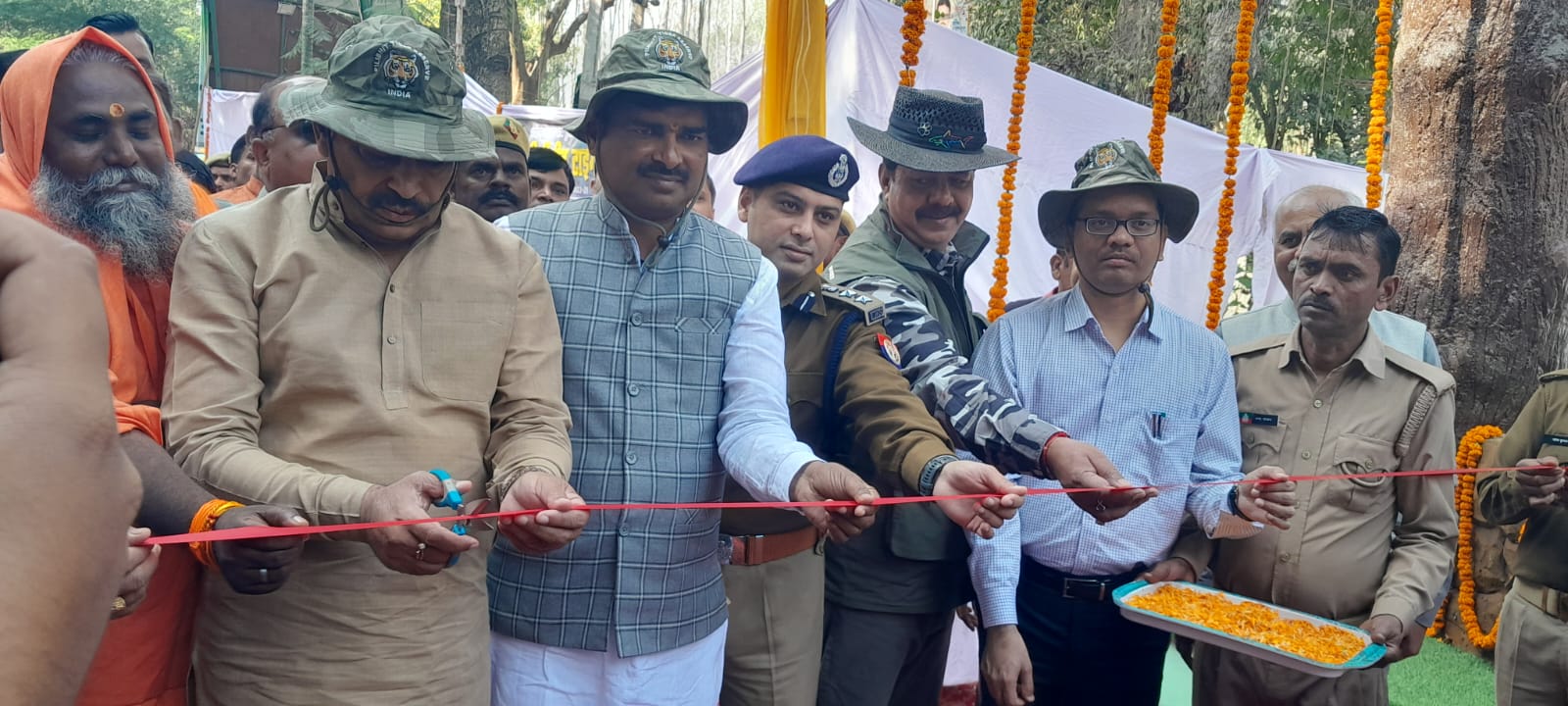 पीलीभीत: राज्यमंत्री के0पी0 मलिक ने नए पर्यटन सत्र टाइगर रिजर्व पीलीभीत का फीता काटकर किया शुभारम्भ।