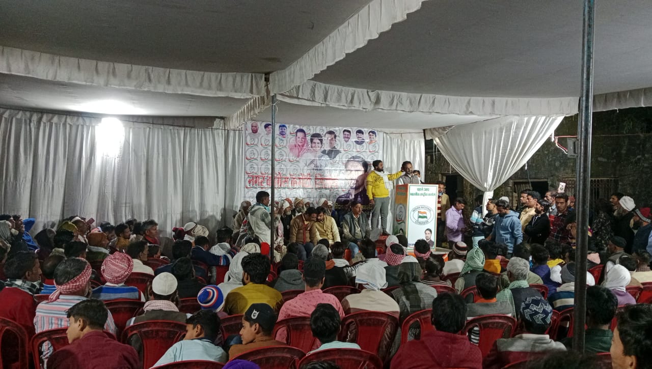 बरेली - जिला अध्यक्ष मिर्जा अशफाक सकलैनी ने नुक्कड़ सभा के साथ सिरौली में चौथे कार्यालय का किया उद्घाटन।