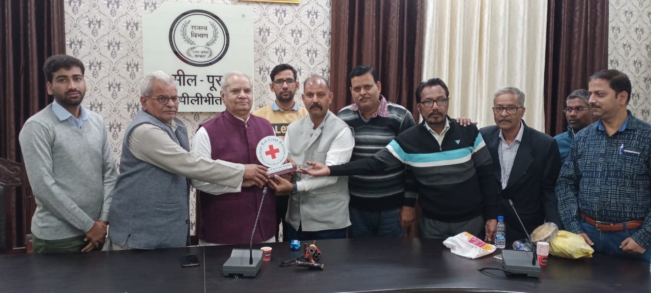 पीलीभीत  : पूरनपुर के देवेंद्र देव को अभा अटल बिहारी बाजपेई सम्मान