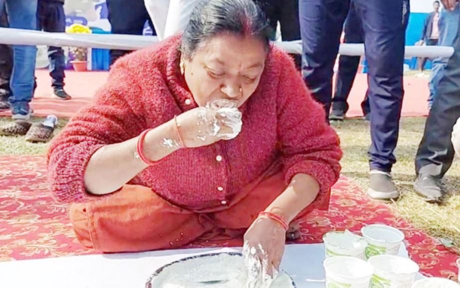 3.6 किलो दही 3 मिनट में खा सकेंगे!:पटना में 500 लोगों ने खा लिया