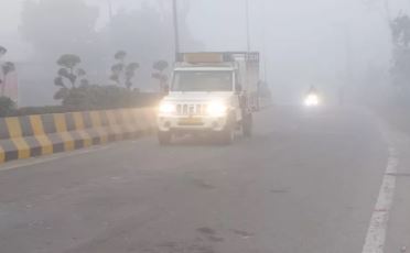 लखनऊ में विजिबिलिटी 10 मीटर, UP के 32 शहरों में ठंड का ऑरेंज अलर्ट जारी