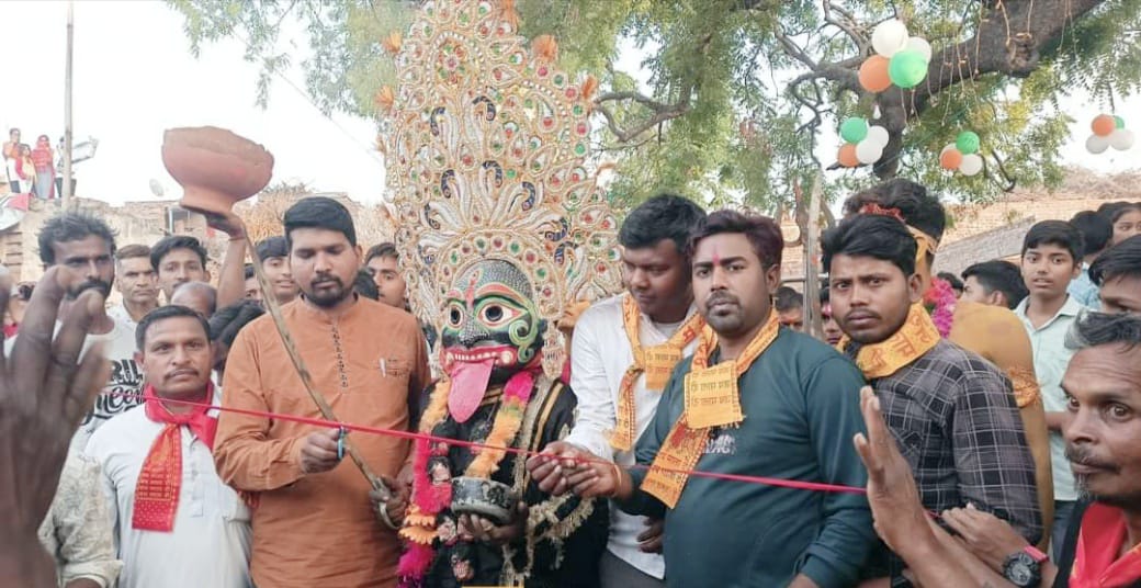 हाथरस:सोखना में काली मेले का किया गया आयोजन समाजसेवी टेकपाल कुशवाहा ने किया मेले का उद्घाटन