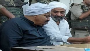 पुलिस आज असद-गुलाम का शव लेकर झांसी से प्रयागराज होगी रवाना, अतीक ने जनाजे में शामिल होने के लिए कोर्ट में अर्जी दी