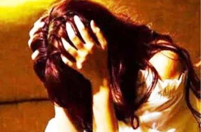 काम करने वाली लड़की से डॉक्टर के घर गैंगरेप, हुआ हंगामा