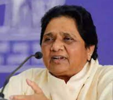बैलेट पेपर से चुनाव होता तो मेयर भी जीतते:मायावती