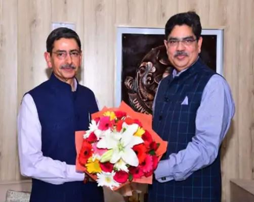 लखनऊ विश्वविद्यालय के राजनीति विज्ञान विभाग में तमिलनाडु के राजयपाल ने दिया व्याख्यान, भारत को बताया विश्व गुरु