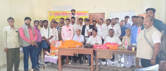 गाजीपुर:यूनाइटेड मीडिया पत्रकार एसोसिएशन ने हिन्दी पत्रकारिता दिवस मनाया…