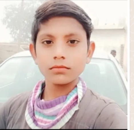 बरेली - आंवला कोतवाली क्षेत्र के गांव दिगोई में 15 वर्षीय युवक की गला रेत कर हत्या घर में मचा कोहराम।