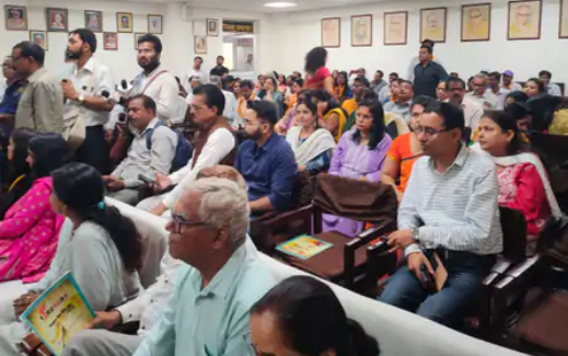 150 कलमकारों को दिया रूबरू फाउंडेशन ने साहित्य श्री सम्मान, कविता संग्रह का भी हुआ विमोचन