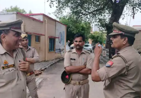 घर के बाहर से किशोरी का अपहरण कर सामूहिक दुष्कर्म, मामला कैंट का