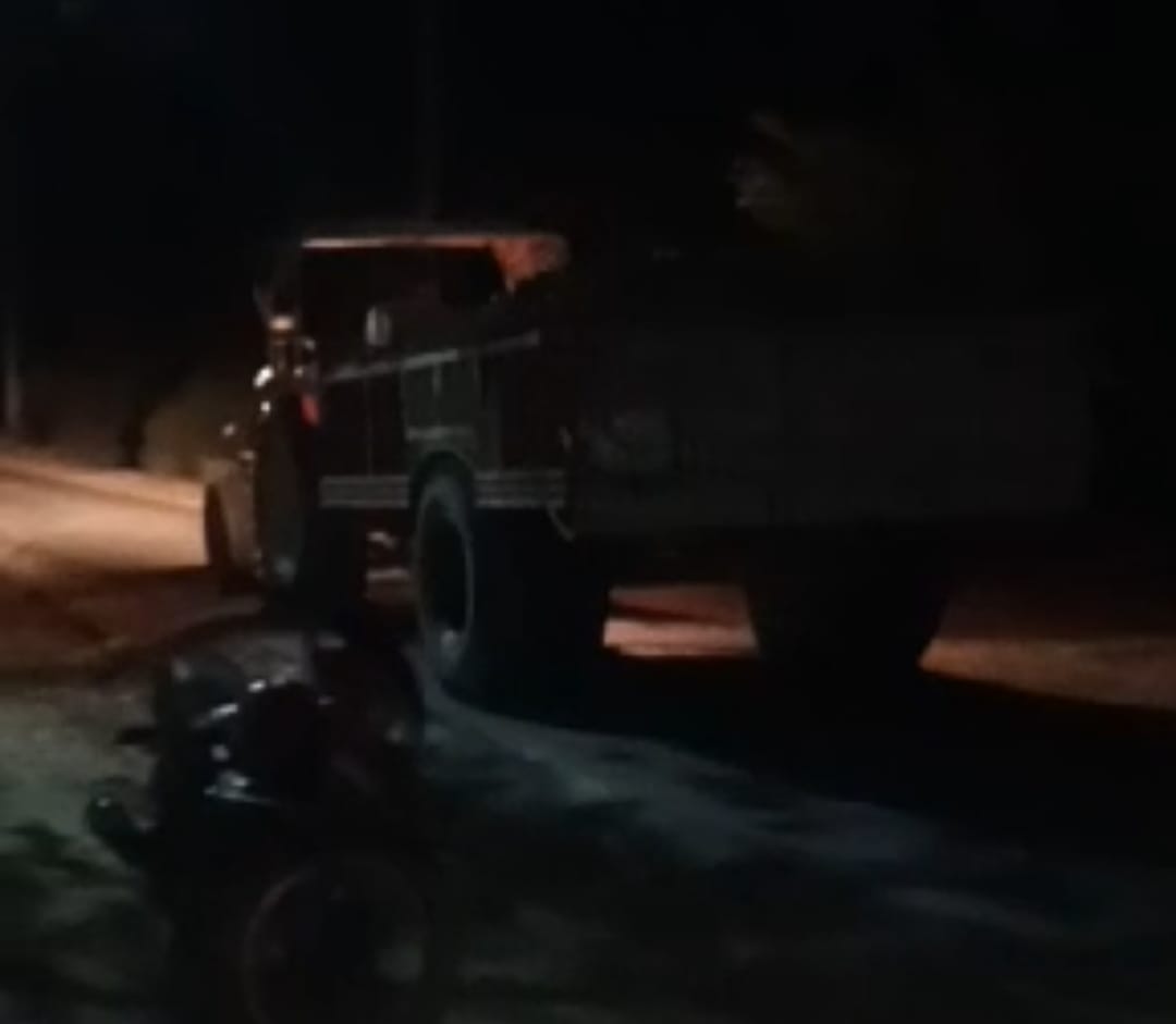 बरेली - वाह रे आंवला एवं विशारतगंज पुलिस रात के अंधेरे में हो रहा अवैध खनन।