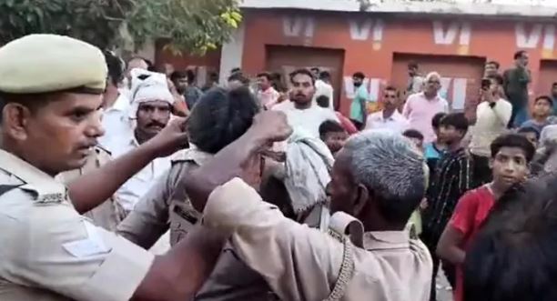 पीलीभीत में काँवड़ियों से भिड़ंत-पत्थरबाजी, कैमूर में भगवान शिव के मंदिर पर पथराव-तोड़फोड़
