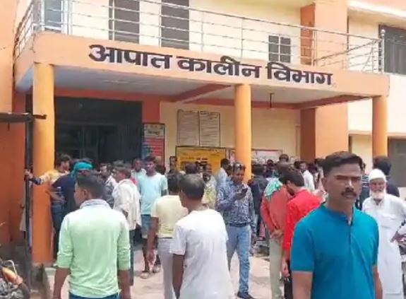 मैनपुरी में हाईटेंशन लाइन की चपेट में आकर 2 किसानों की मौत, एक की हालत गंभीर