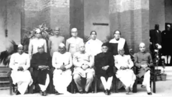 प्रदर्शन करने आए विरोधियों को पूड़ी सब्जी खिलाई; निधन के बाद बैंक में मिले बस 10 हजार रुपए