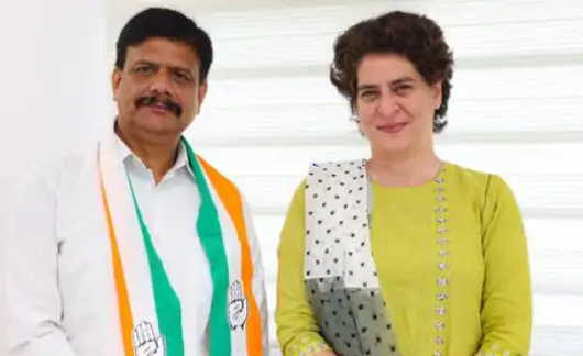 क्या अमेठी और रायबरेली से चुनाव भी लड़ सकती हैं प्रियंका? जानिए वजह