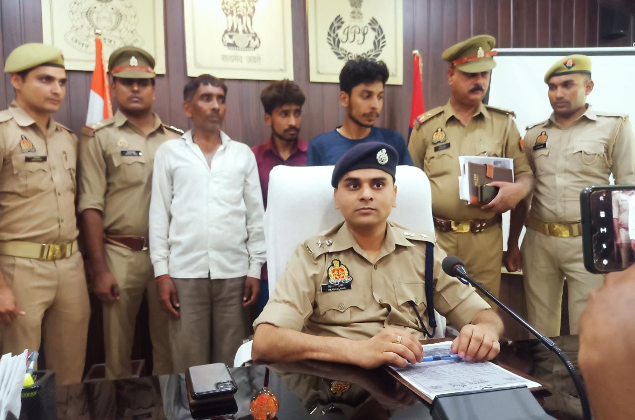 फर्रुखाबाद:- युवक की हत्या के मामले में पांच अभियुक्त गिरफ्तार।