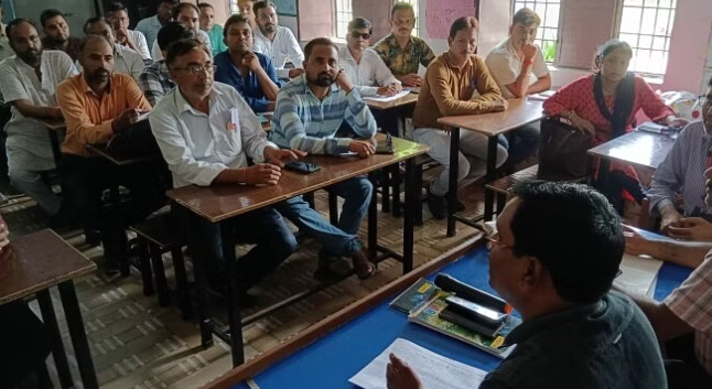 पीलीभीत में बच्चे नहीं बन पाए निपुण, प्रधानाध्यापकों को नोटिस जारी