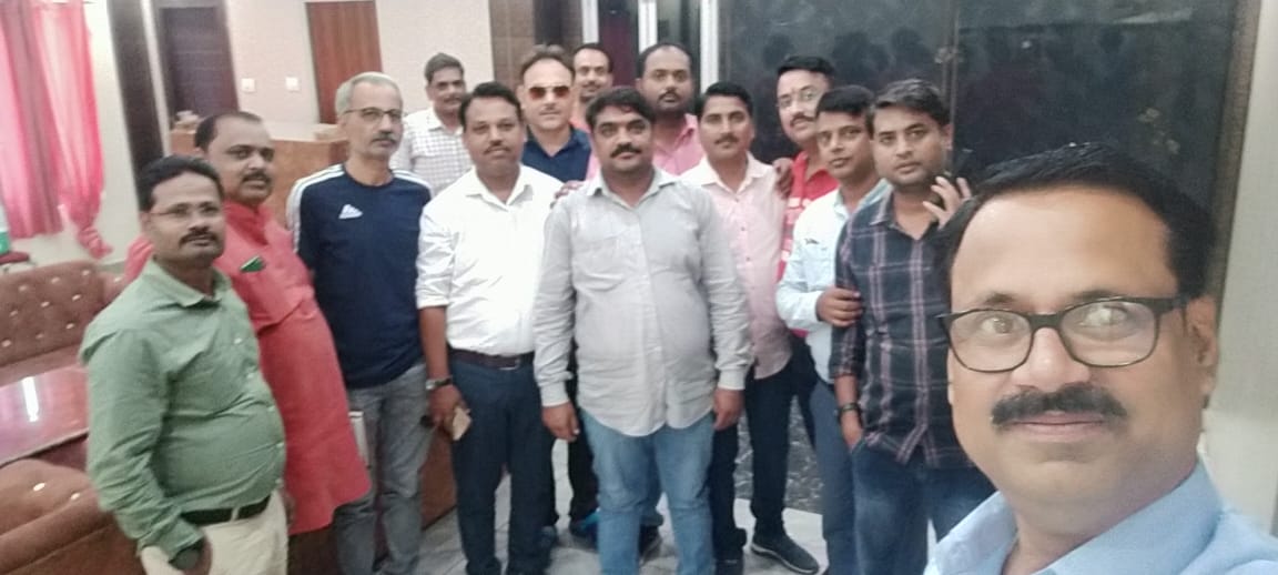 हरदोई: पत्रकार एसोसिएशन की जिला कार्यकारिणी की बैठक में कई अहम मुद्दों पर हुई चर्चा