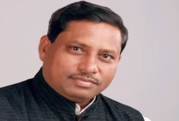 बीजेपी के सांसद रामशंकर कठेरिया को एमपी-एमएलए कोर्ट ने दो साल की सजा सुनाई, कोर्ट के ऑर्डर के बाद उन्हें लोकसभा से अयोग्य घोषित किए जाने की संभावना ?