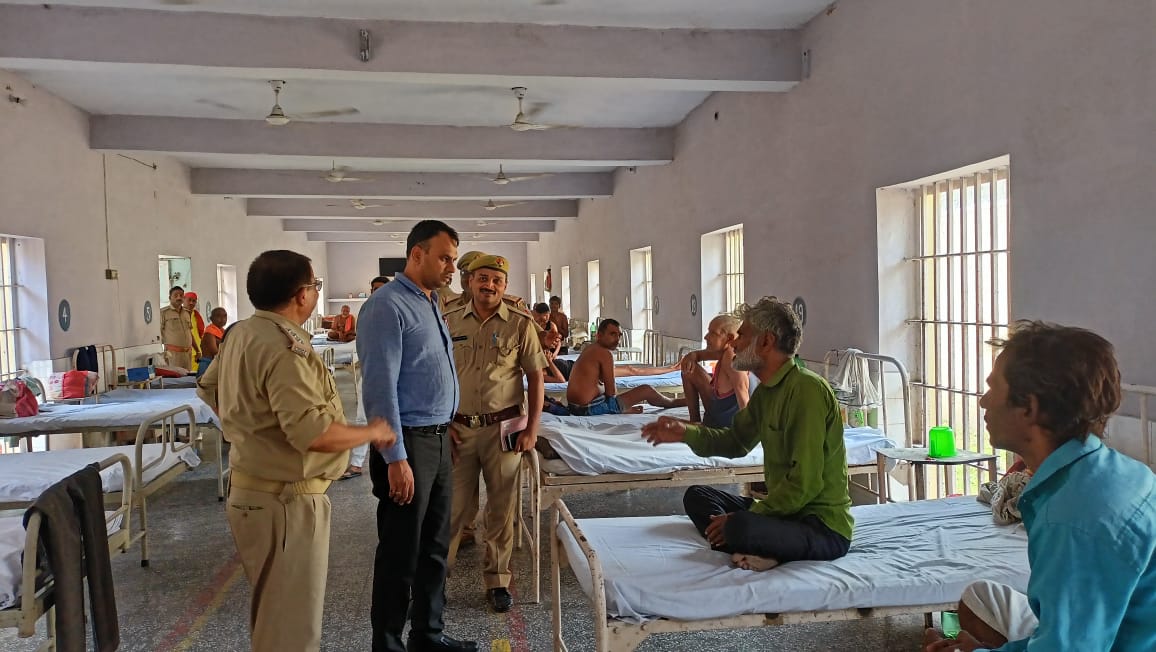 हरदोई :अपर जिला जज ने किया जिला कारागार का निरीक्षण