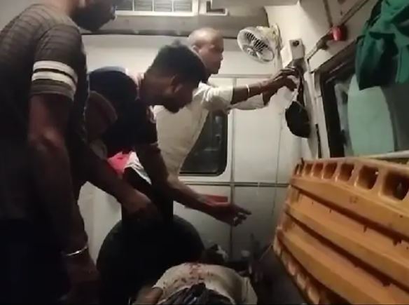 मैनपुरी में मेड़ काटने के विवाद में फायरिंग, किसान के मुंह में लगी गोली, गंभीर हालत में सैफई रेफर