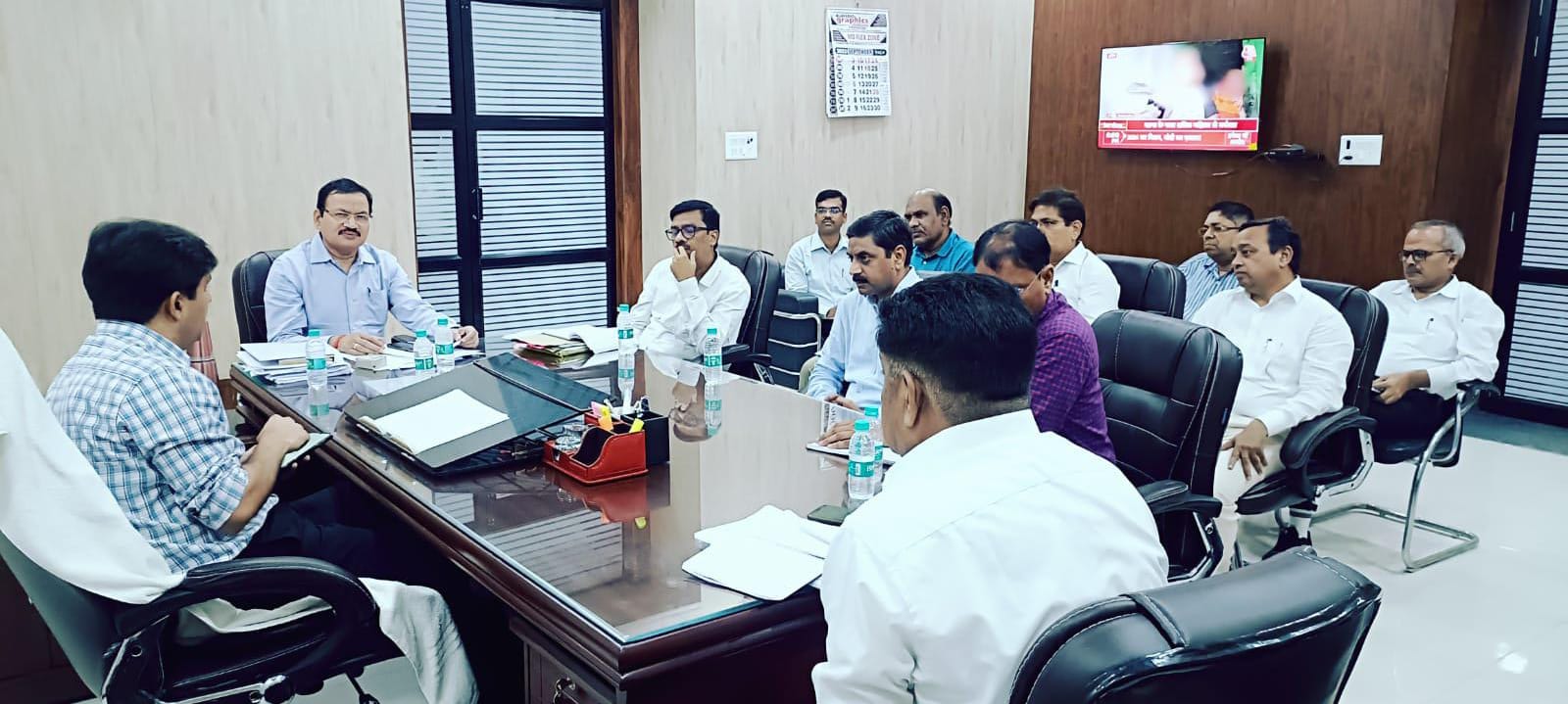 महानिदेशक, स्कूल शिक्षा ने किया शिक्षा निदेशालय, मुख्यालय, प्रयागराज का निरीक्षण बैठक कर योजनाओं की समीक्षा की गई,