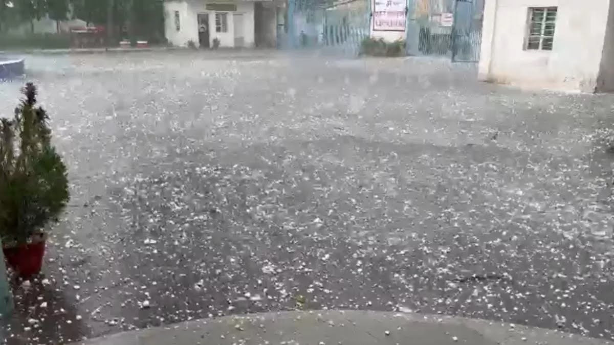 बंगाल की खाड़ी में बन रहा चक्रवाती तूफान, 23 तक आने की आशंका, अलर्ट हुआ जारी