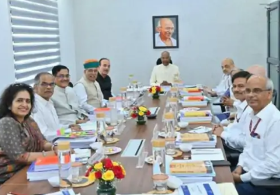 आयोग ने ‘एक देश, एक चुनाव’ का रोड मैप पेश किया, पढ़िए रिपोर्ट