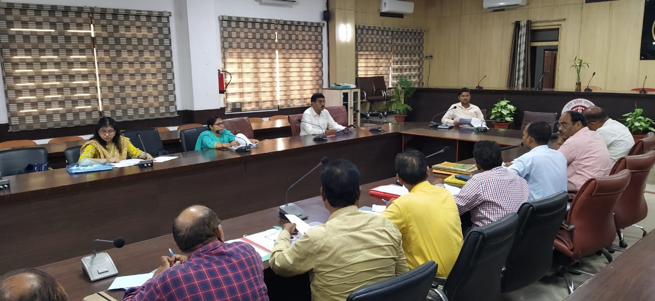 प्रयागराज-मुख्य विकास अधिकारी की अध्यक्षता में जिला स्तरीय जिला औद्यानिक मिशन समिति की समीक्षा बैठक सम्पन्न
