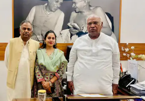 तीन महीने बाद आखिरकार अजय राय ने अपनी यूपी टीम का ऐलान कर दिया।