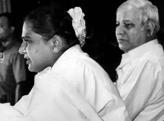 भतीजे आकाश आनंद को अपना राजनीतिक उत्तराधिकारी घोषित कर दिया बसपा सुप्रीमो मायावती ने