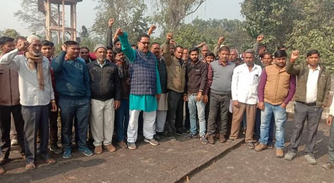 पीलीभीत में जेएम पोर्टल के माध्यम से तैनाती का मिल कर्मचारियों ने जताया विरोध