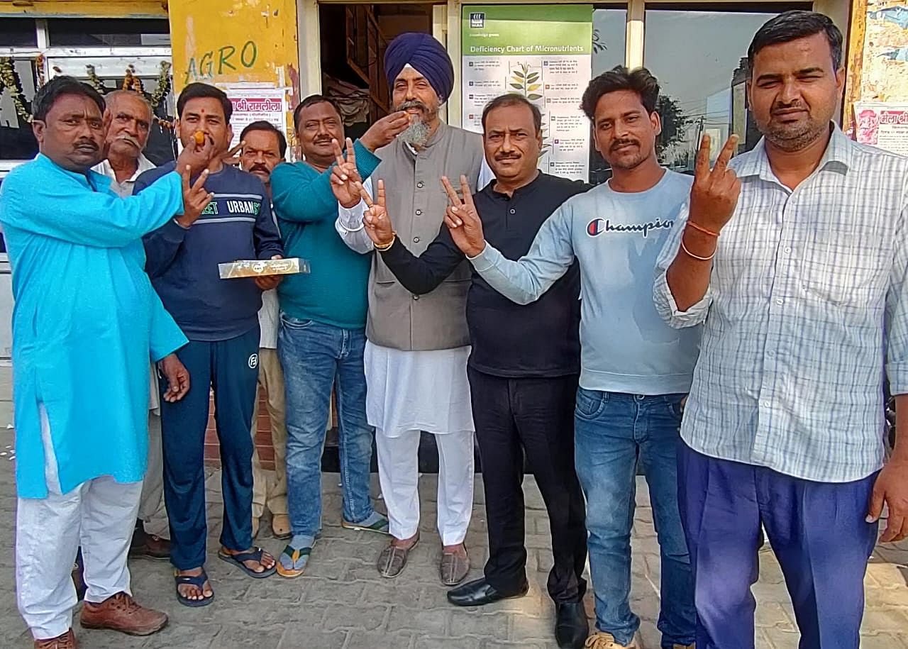 पीलीभीत में जीत पर भाजपाइयों ने मनाया जश्न