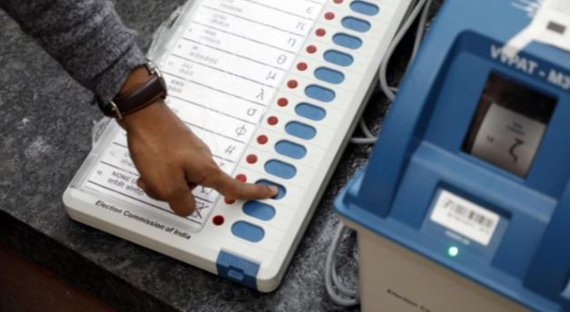 रुझानों में बीजेपी 3-0 से आगे, तेलंगाना में कांग्रेस ने किया जबरदस्त प्रदर्शन ।