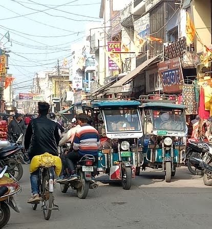 पीलीभीत में रूट तय न ई-रिक्शों पर लगा अंकुश
