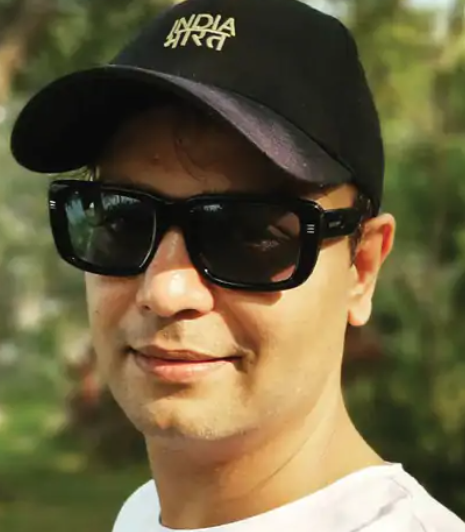 सिद्धार्थ बड़े-बड़े माइथोलॉजिकल शो के डायरेक्टर-प्रोड्यूसर हैं,जानिए उनके बारे में कुछ खास