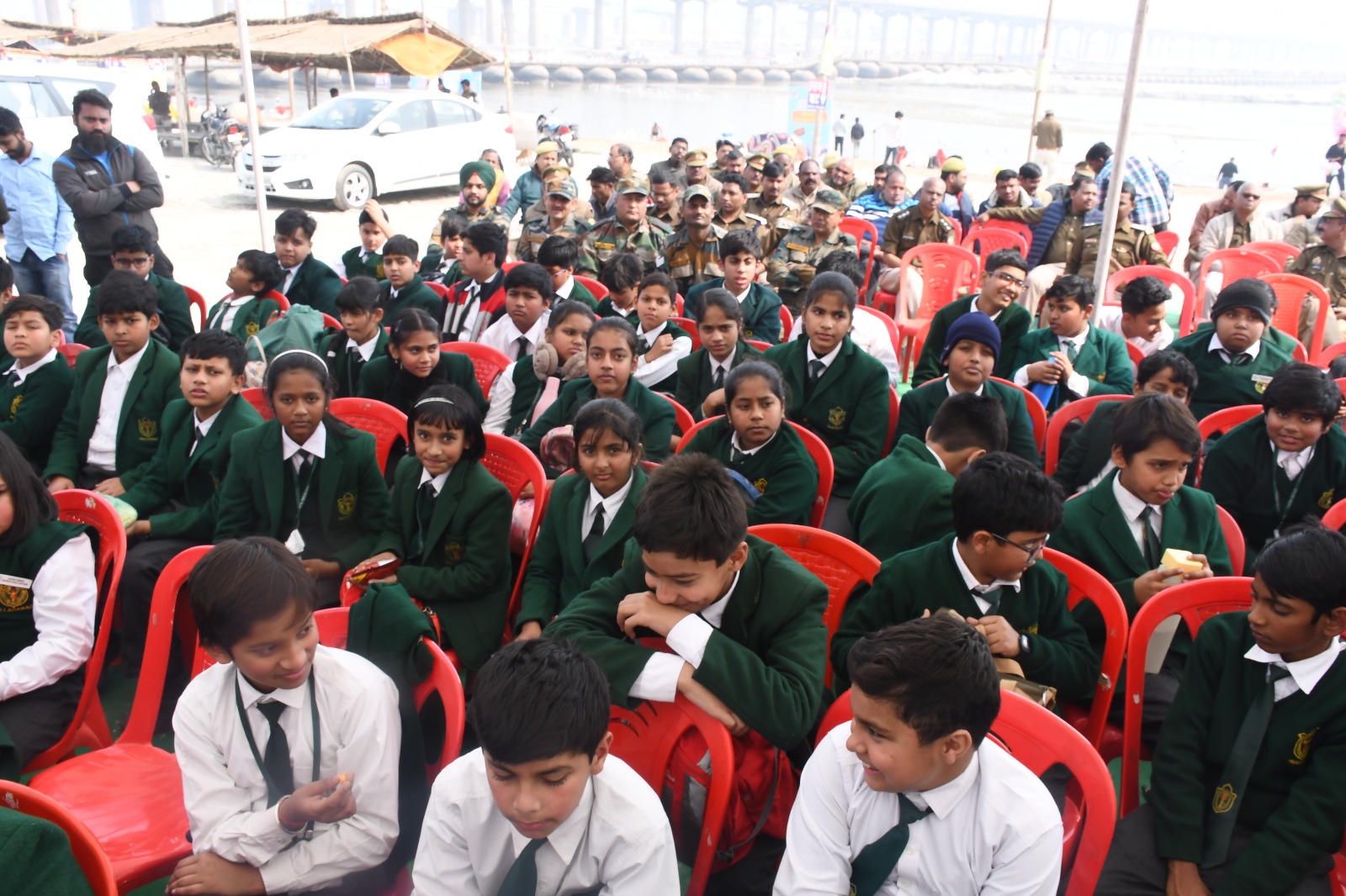प्रयागराज:नैचर एंड बर्ड फेस्टिवल कार्यक्रम का संगम पर आयोजित किया गया