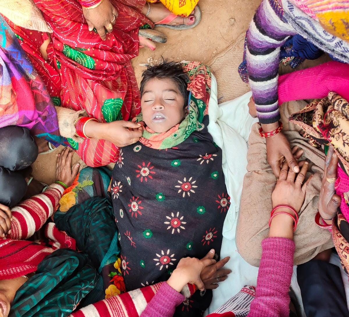 कासगंज : मासूम बच्चे का मिला शव