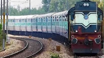 रेलवे ने क्यों बदला एडवांस टिकट बुकिंग का नियम? अब यात्री 120 दिन के बजाय केवल 60 दिन पहले से ही अपनी यात्रा के लिए टिकट बुक कर सकेंगे