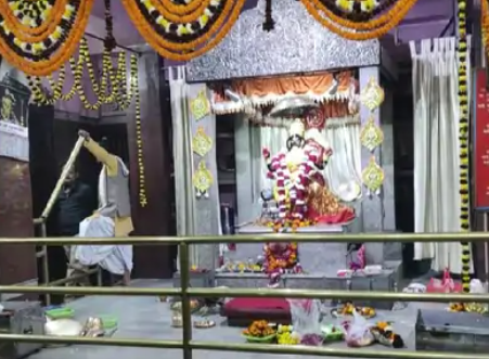 कैसरबाग स्थित 161 वर्ष प्राचीन काली बाड़ी मंदिर लोगों की आस्था का केन्द्र बना