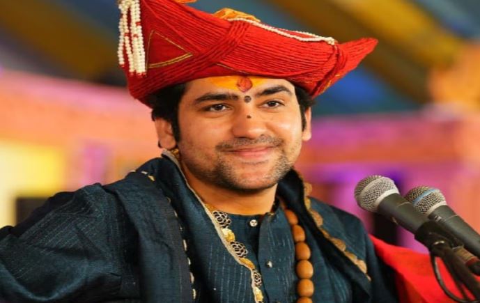 धीरेन्द्र शास्त्री ने मांगी माफी, लेकिन फिर भी तहरीर