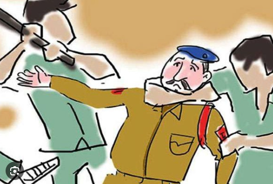 मैनपुरी में बुलडोजर बाबा की पुलिस पर जानलेवा हमला ?