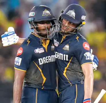 गुजरात टाइंटस (GT) ने चेन्नई सुपर किग्स (CSK) को 35 रन से हरा दिया